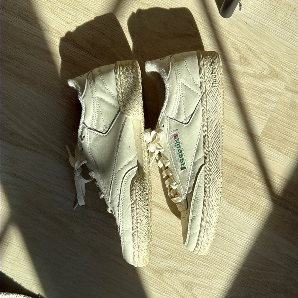 Reebok Off-White Classic Sneakers - Picture 4 of 10